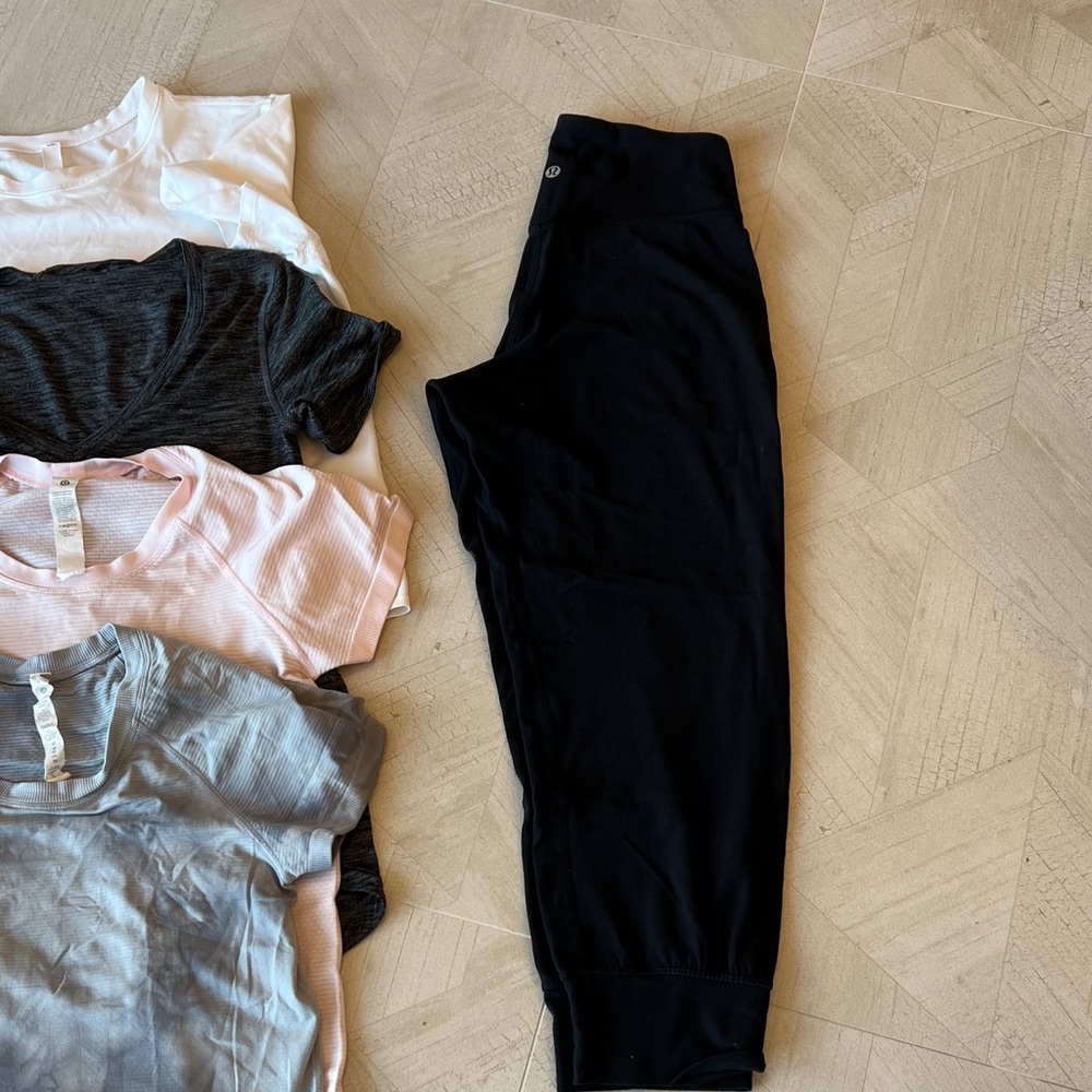 lululemon bundle t shirts, cardigan, jogger - Picture 4 of 12